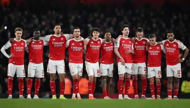 乌龙依赖症！阿森纳54脚射门0运动战进球，争冠之路已经敲响警钟