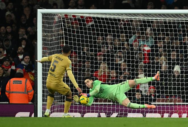 守株待兔真有用？凯帕点球大战连续扑右侧，最终成功扑点