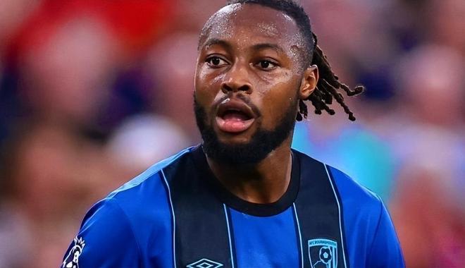 8球3助攻！曼联看上非洲天才神锋，解约金6500万英镑，3豪门来抢