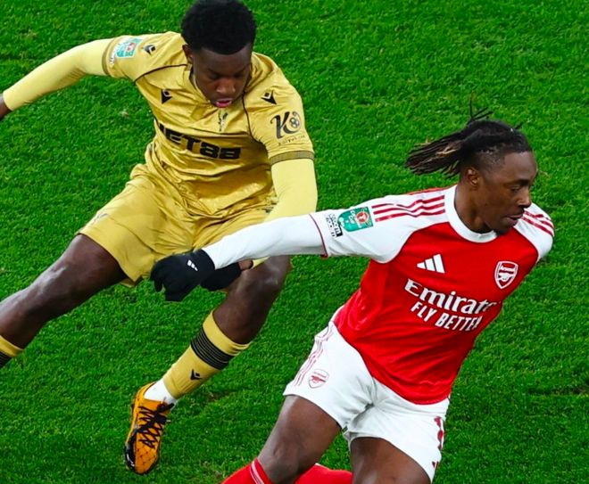 93分钟被绝平 12.9亿豪门9-8德比险胜晋级4强 对方中卫乌龙又失点