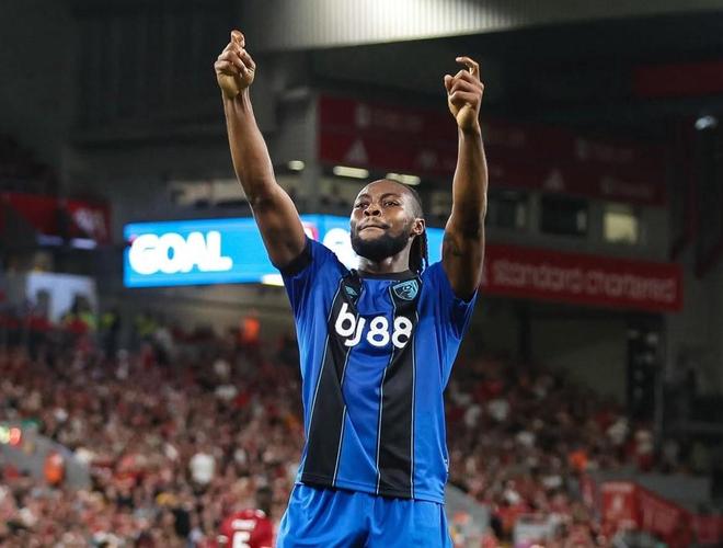 罗马诺：曼城正在和塞门约谈判，切尔西已经退出竞争