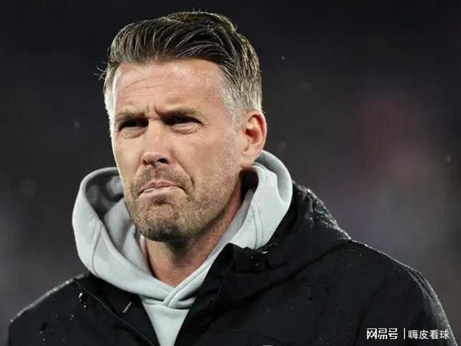 英超两大悬念！利物浦曼联谁会送温暖，阿森纳能否终结维拉强势