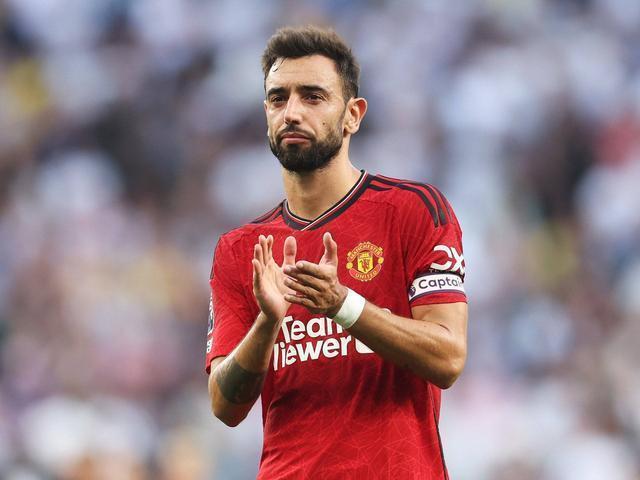 奥耶尔建议B费寻找创新的定位，巴萨有可能争取麦金