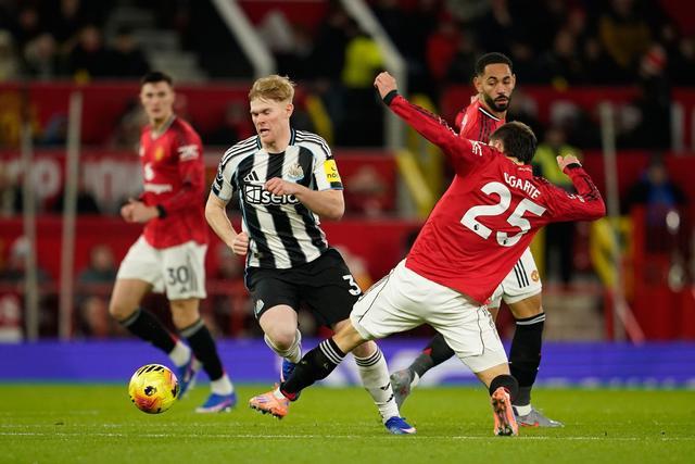 这次不是灾星了，乌加特终结个人英超首发七连败