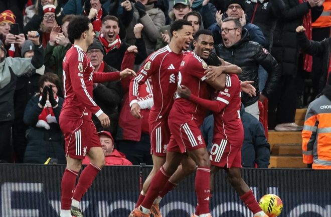 2-1！利物浦险胜，豪取4连胜，1.1亿巨星打破魔咒：收获首球