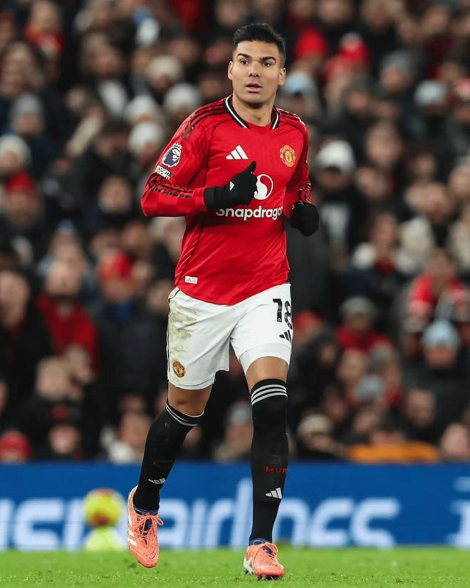 从弃子到大腿，他是曼联定海神针？