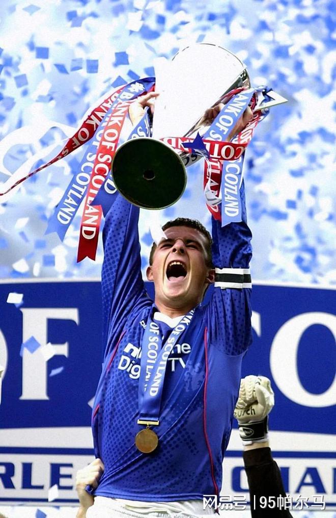 奇怪的人，在英超悲喜两重天，在国家队喝酒误事，36岁当主帅