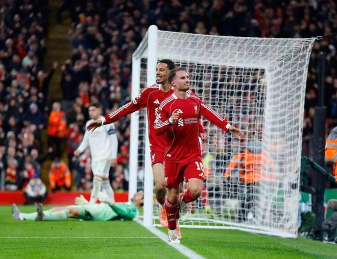 从争冠核心到软肋！8000万欧巨星或沦为替补，斯洛特面临艰难抉择