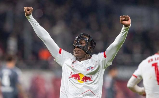 记者：如果约翰逊离队，热刺可能考虑引进迪奥曼德