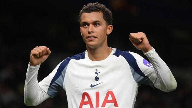 记者：水晶宫或签入布伦南·约翰逊