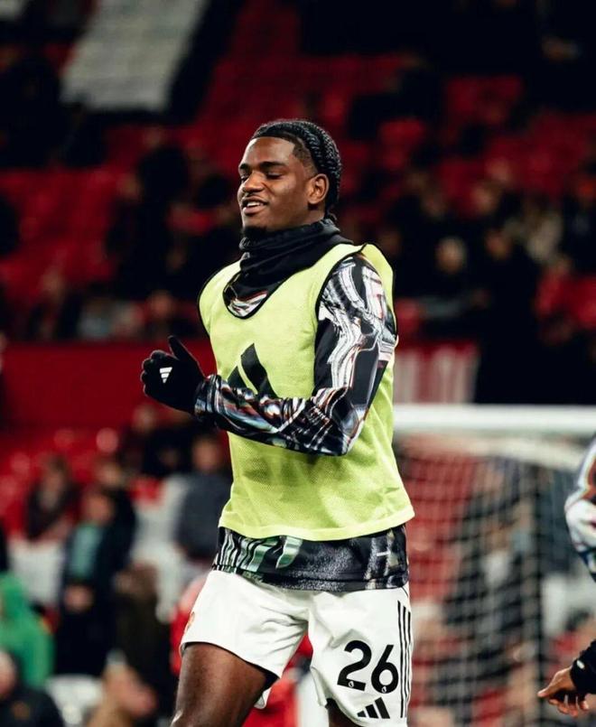 海文：阿莫林是个出色的教练，一直给我信心，帮我进步；埃里克森：阿莫林带来了自己的理念，他非常坦诚