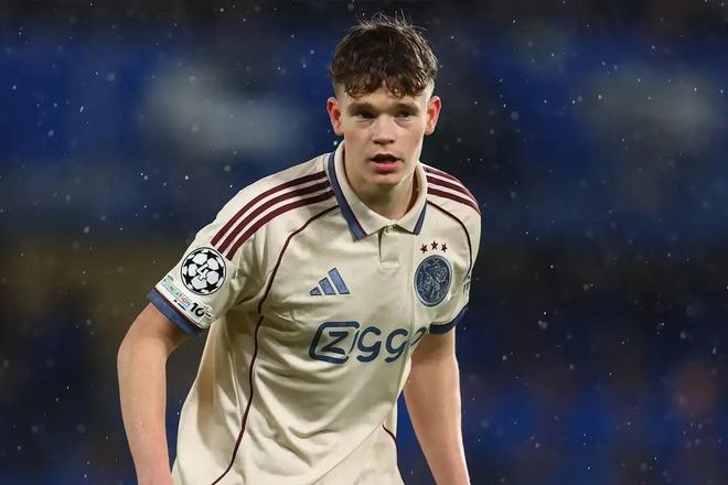 天空体育：麦康奈尔将结束在阿贾克斯的租借，重返利物浦