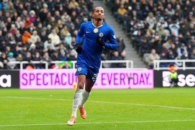 若昂-佩德罗连续两年在年末比赛直接参与进球，斩2球3助攻