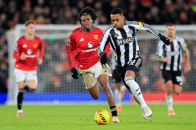 英超：狼队士气低迷，曼联主场抢分无忧？曼联VS狼队