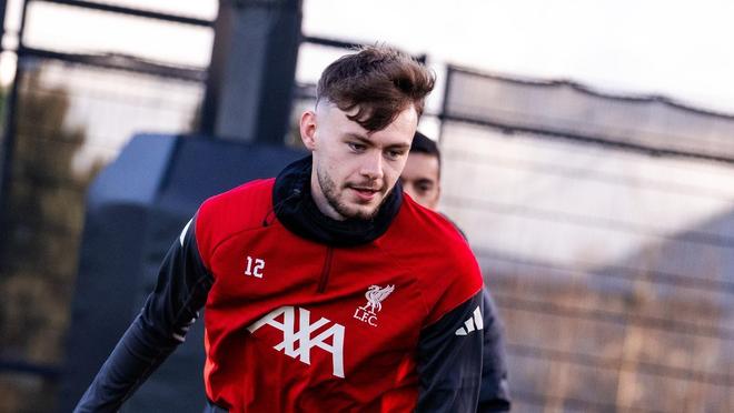 布拉德利：你基本可以在任何区域把球给维尔茨，有他在很重要