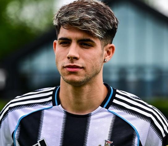 官方：纽卡将19岁边锋科尔德罗转租至西乙加的斯