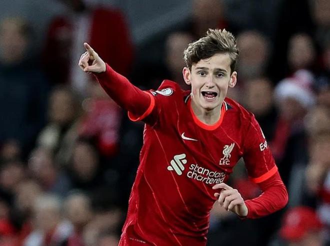 莫顿：很兴奋成为利物浦夺冠队伍的一员，但踢不上球就很憋屈