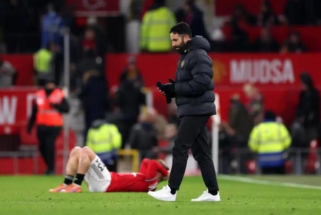 TA：从安菲尔德到老特拉福德，曼联的复兴仍然还是进行时