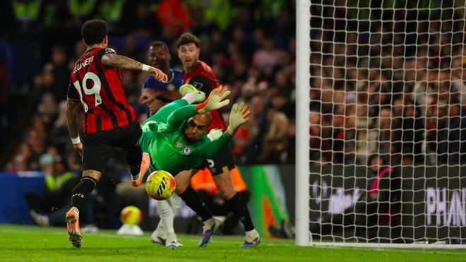 2-2！连9轮不胜的球队都赢不了 11.8亿豪门7轮1胜 从争冠变争四