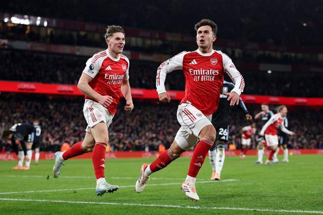 4-1！亿元先生高挂免战牌，阿森纳照样吊打维拉，甩开曼城5分