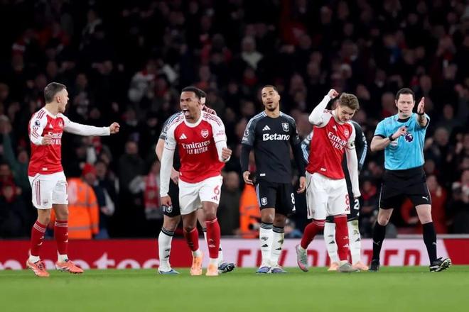 TA：经历伤病与消耗战之后，枪手在十二月找回了争冠节奏