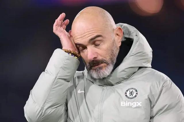 TA：马雷斯卡下课显然不在蓝军计划内，赛季中换帅非理想选择