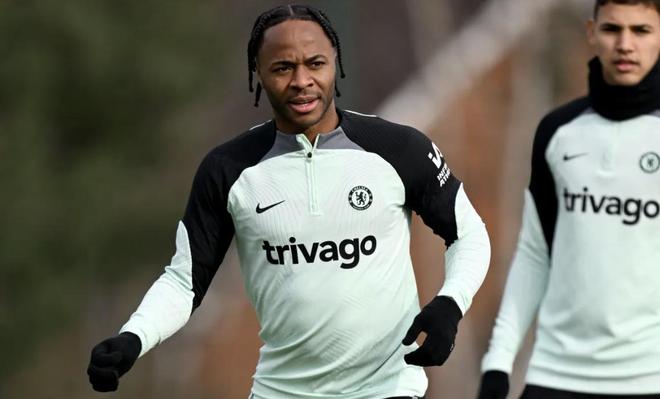 泰晤士报：斯特林拒绝了西汉姆联的租借提议，他倾向永久转会