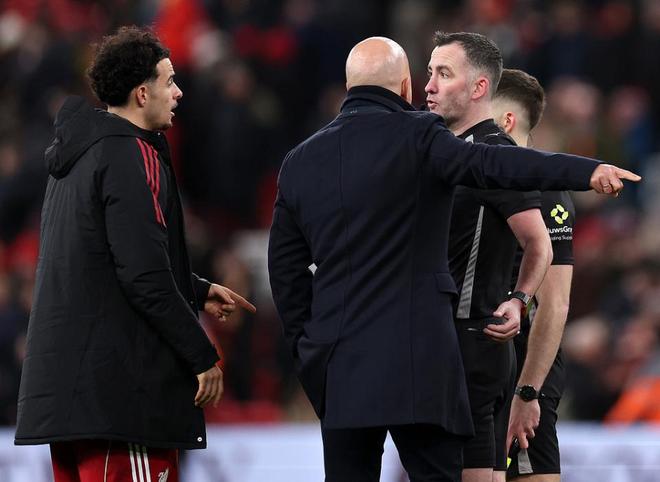 英超离谱夜？4战全打平+3场0-0！曼城红军翻车 阿森纳狂喜4分领跑