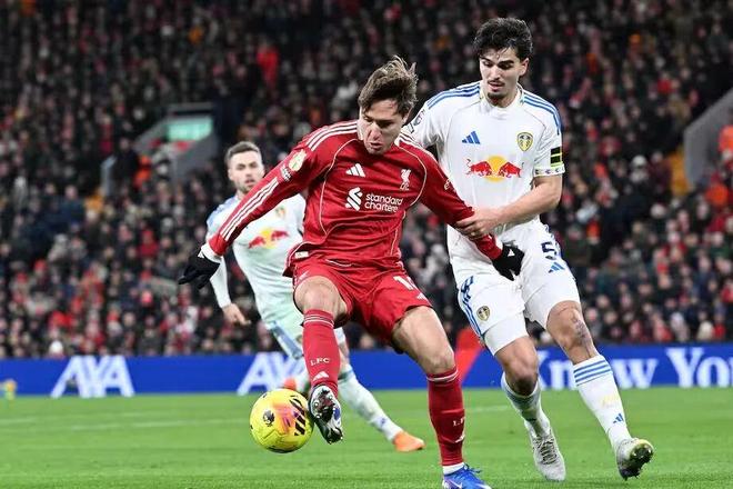 仅踢11分钟！基耶萨成利物浦边角料 斯洛特真不待见他