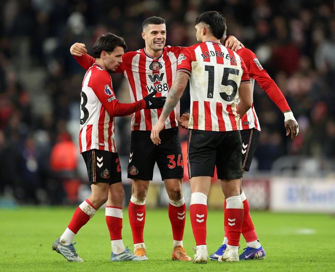 坚固的堡垒，本赛季英超只有阿森纳和桑德兰保持主场不败