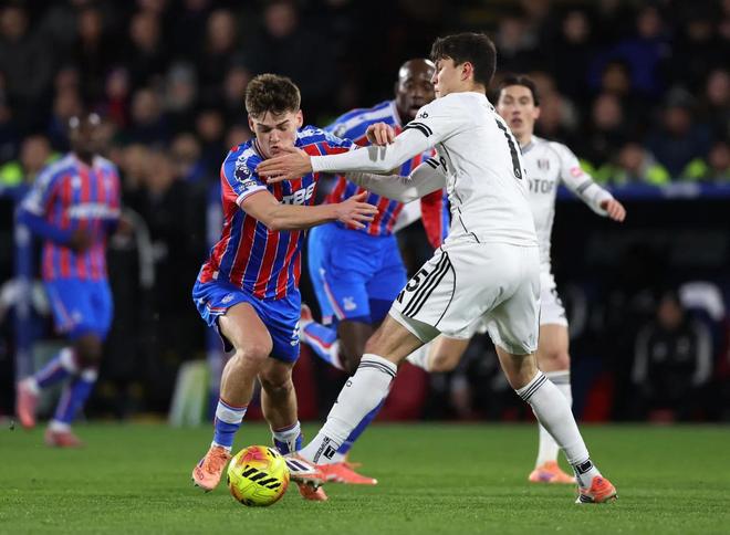 水晶宫vs富勒姆半场补时天空转播切到了广告，随后又切了回来