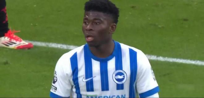 曼联签巴莱巴或成必然，欲砍价到8000万以下！阿莫林欲替代乌加特