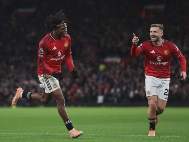 曼联VS利兹联：9大主力缺战，罗伊-基恩：多古狂奔能累垮对手！