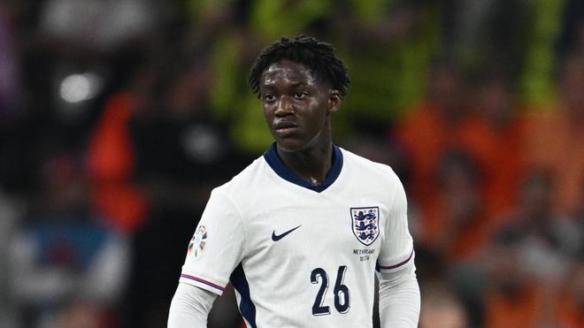 记者：贝西克塔斯询问了梅努的情况，准备对其开出租借合同