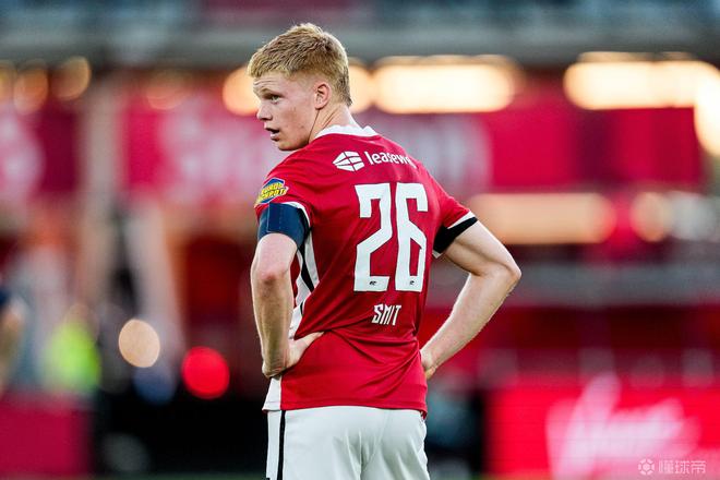 邮报：斯密特标价为6000万欧，但纽卡冬窗预算上限为5000万欧