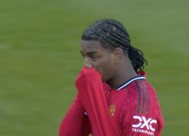 曼联连续15场英超客场比赛未能零封，为队史首次