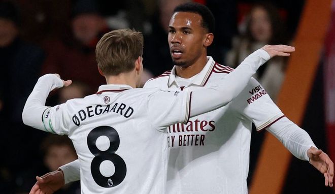 逆转!3-2!英超领头羊狂飙:豪取7连胜,甩开曼城7分 逆转!3-2!英超领头羊狂飙:豪取7连胜,甩开曼城7分