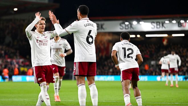 豪门悲喜夜：阿森纳3-2迎5连胜 巴萨2-0豪取9连胜7分领跑 尤文1-1