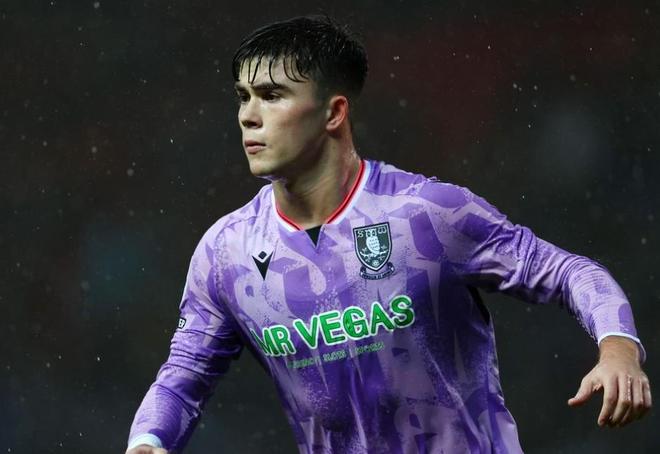 镜报：12家俱乐部想引进哈里-阿马斯，谢周三想留他到赛季末