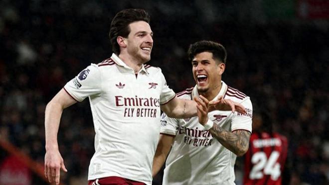 领先第二名6分！阿尔特塔的阿森纳能否超越2003/04传奇不败之师？