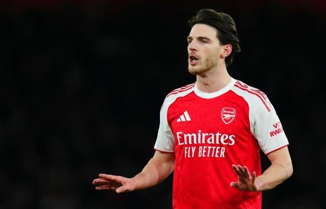 3-2！客场逆转+五连胜！枪手第一大腿双响创纪录！阿森纳6分领跑