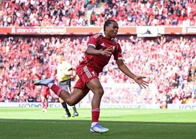 利物浦青训人才辈出！7000万欧巨星被小将替代，未来十年锋线无忧