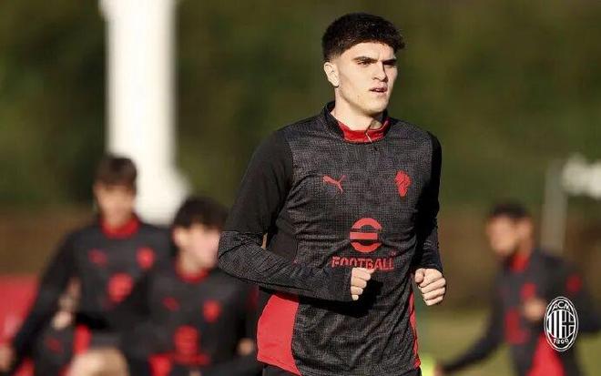 莫雷托丨英超多队有意巴特萨吉