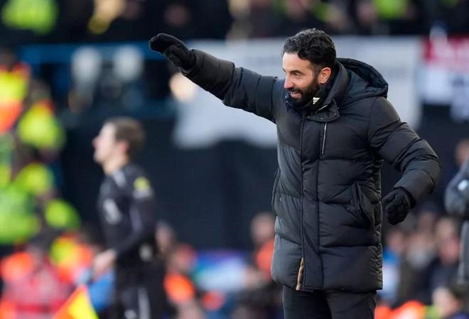 希勒：阿莫林没有资本去抱怨，他在曼联的成绩完全不够好