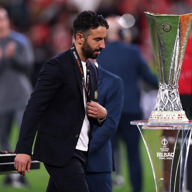 曼联砸975万解雇主帅！执教仅420天：创55年耻辱 闹翻走人