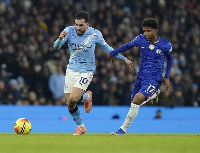 TA：曼城的真正对手不只是切尔西，还有疲劳和自满