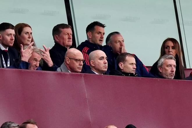 镜报：阿莫林冤成替罪羊，此届曼联管理层昏招频出已来日无多