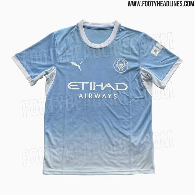 曼城26/27赛季主场球衣谍照：白色队徽搭配蓝白渐变设计