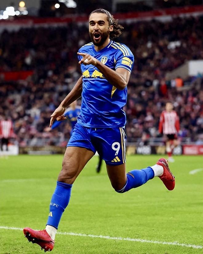 利兹联的“简单足球”激活了英超最被低估射手，凯恩替身找到了？