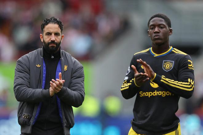 太阳报：上赛季末梅努与阿莫林曾在卡灵顿发生过激烈争吵